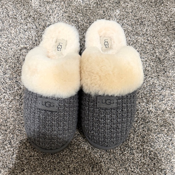 UGG Charcoal Knit Slippers with Soft Cream Fur - Picture 1 of 1